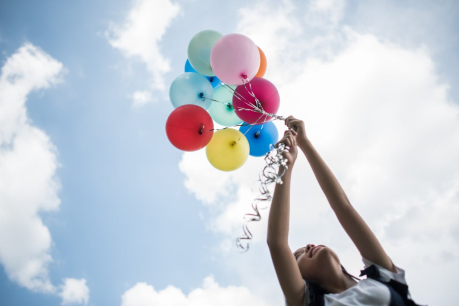 La carrera silenciosa por el helio: por qué estamos empezando a perforar la Tierra para no frenar la tecnología