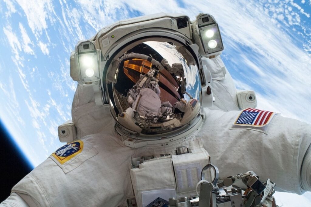 El misterio del olor del espacio: por qué los trajes espaciales huelen a soldadura