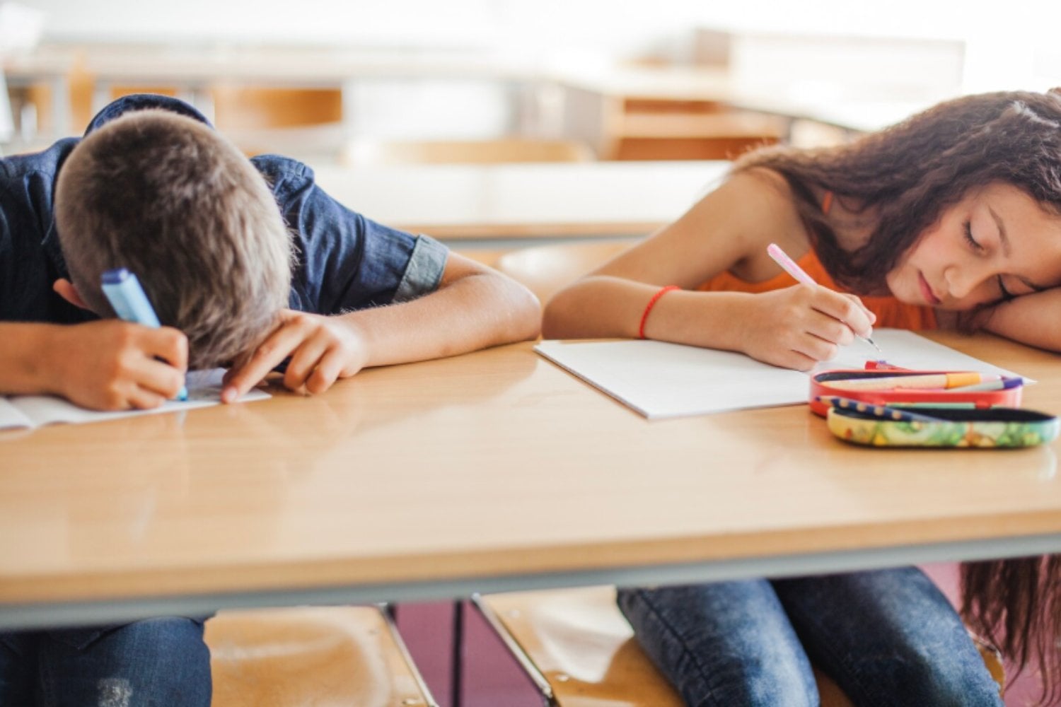 Niños expuestos a altas temperaturas muestran menor rendimiento cognitivo, según científicos