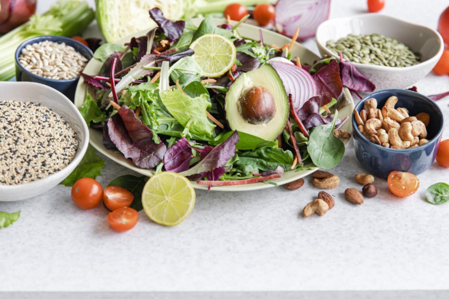 Menos carne, menos emisiones: por qué una dieta basada en plantas reduce la huella ambiental