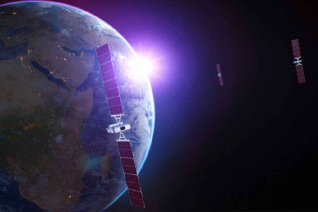 El espacio ya no es infinito: por qué la órbita terrestre se acerca a su punto más peligroso