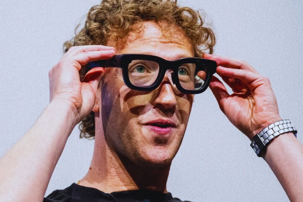 Mark Zuckerberg no lo vio venir y las Ray-Ban de Meta se lo dejaron claro. El éxito inesperado de sus gafas con pantalla está obligando a la compañía a cambiar de rumbo