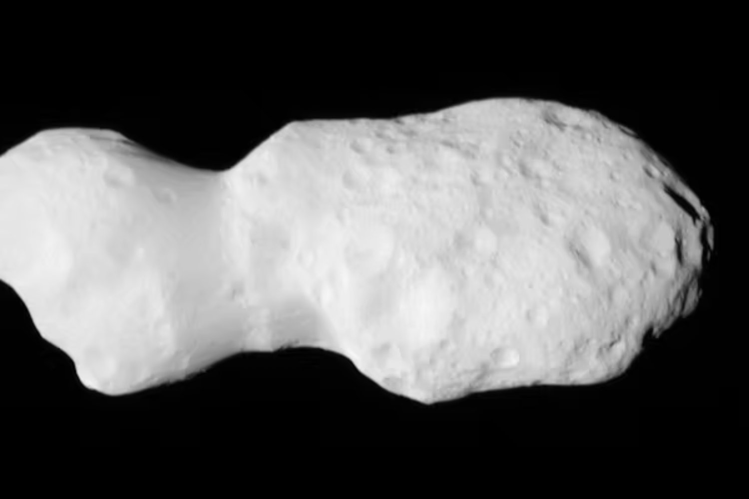 La NASA acaba de mostrar el asteroide Donald Johanson. Y su forma podría esconder pistas clave sobre el origen del Sistema Solar