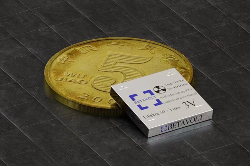 Una batería que se alimenta de radiación y dura años sin recarga. El salto inesperado de la perovskita que acaba de romper un límite histórico