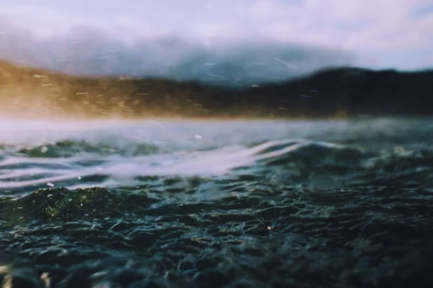 La atmósfera arranca 2026 sin tregua. Una borrasca activa lluvias intensas, vientos fuertes y alertas en varias regiones