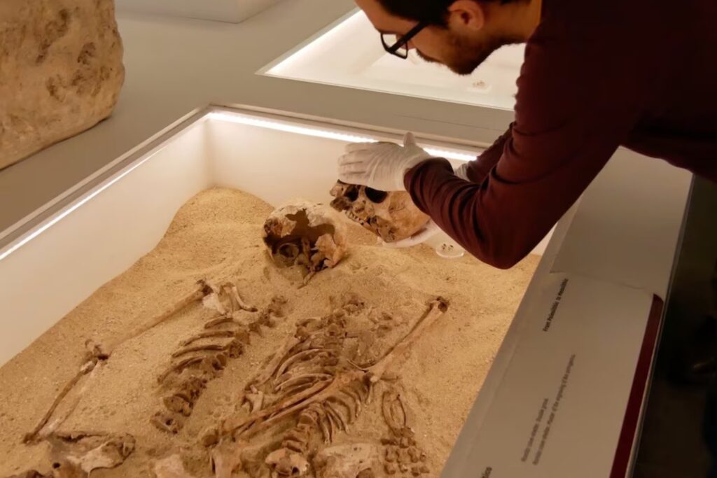 Vivieron hace más de 12.000 años y fueron enterradas juntas. Su ADN acaba de revelar la enfermedad genética más antigua conocida