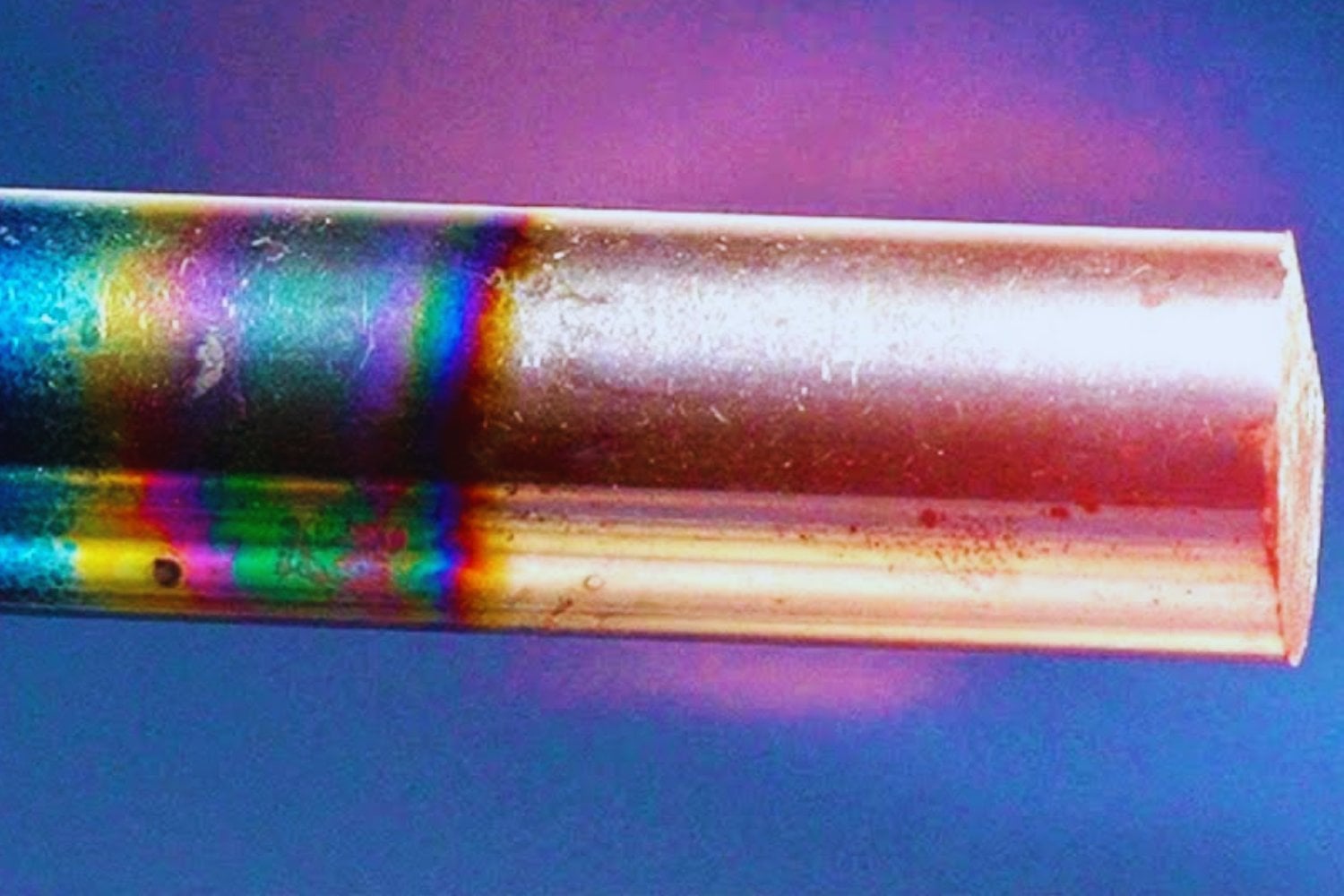 Durante años el carbono fue la esperanza de la fusión. Ahora el tungsteno está demostrando que puede soportar el infierno donde nace la energía del futuro