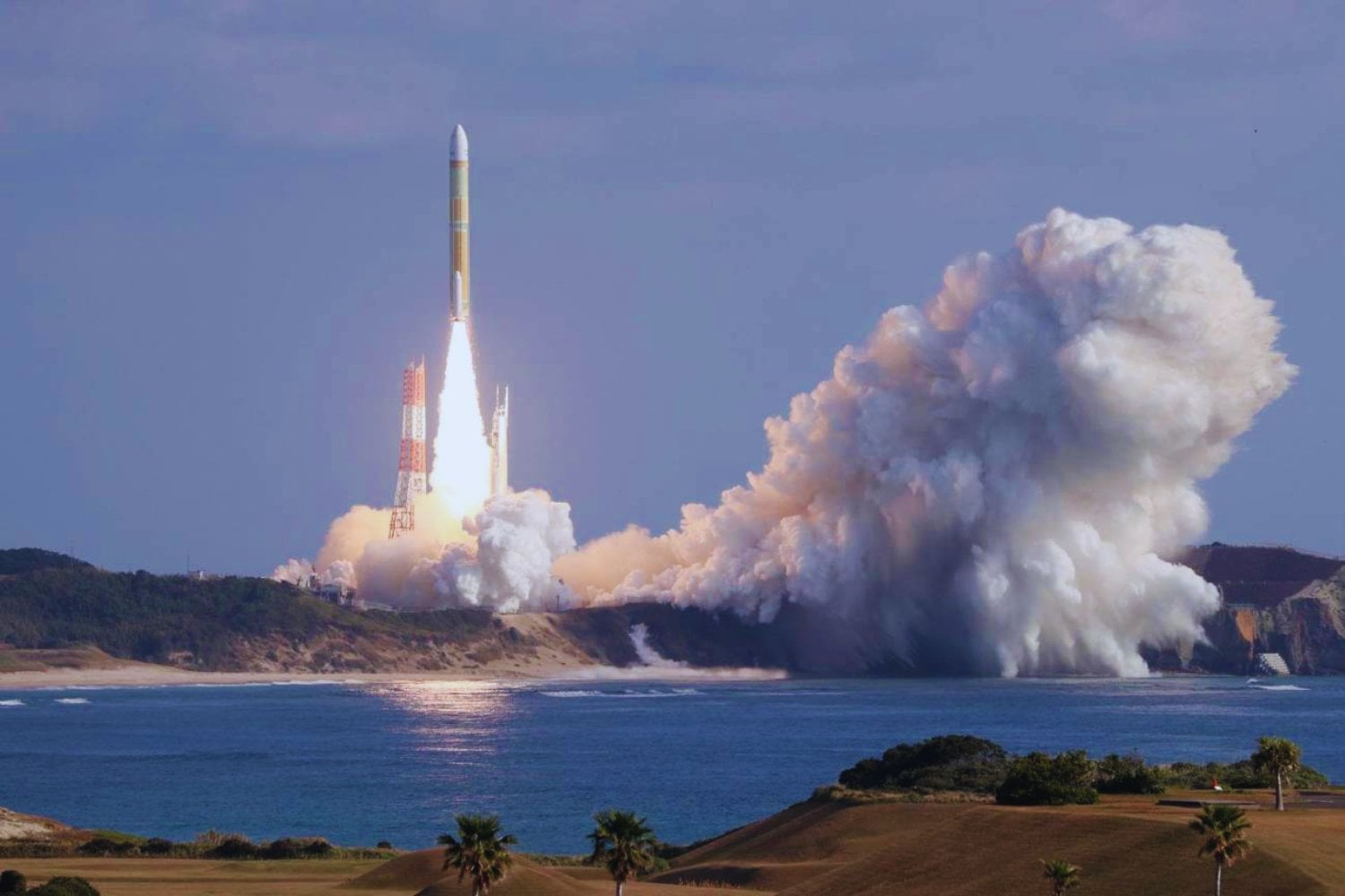Japón acaba de perder un satélite de cinco toneladas de la forma más insólita posible... Se soltó del cohete tras despegar