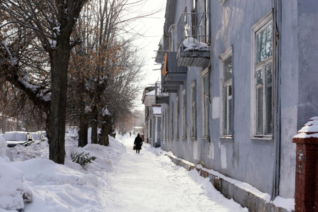 España amanece bajo la nieve: avisos activos en más de diez comunidades por aire ártico y frío extremo