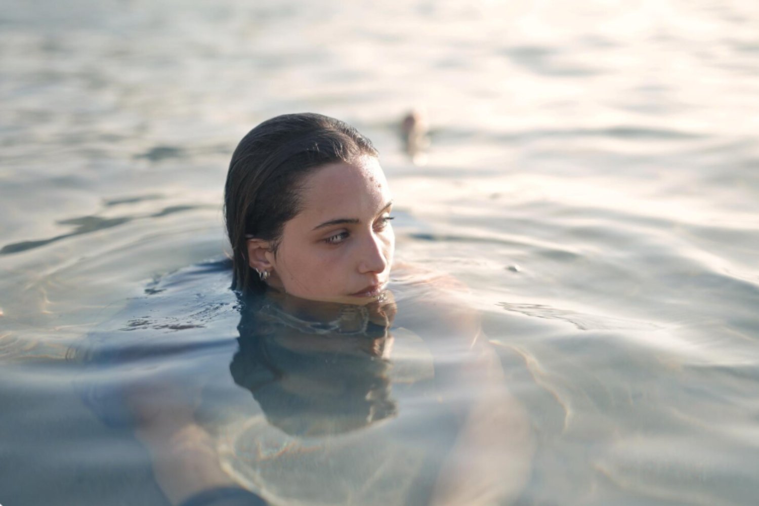 Los efectos del agua de mar en la piel y el cabello y cómo protegerlos