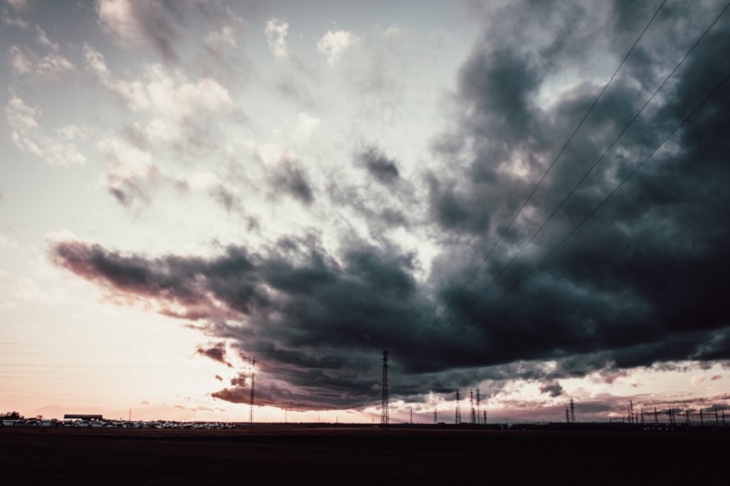 El futuro no es único: cómo los ensembles revelan riesgos ocultos en el tiempo