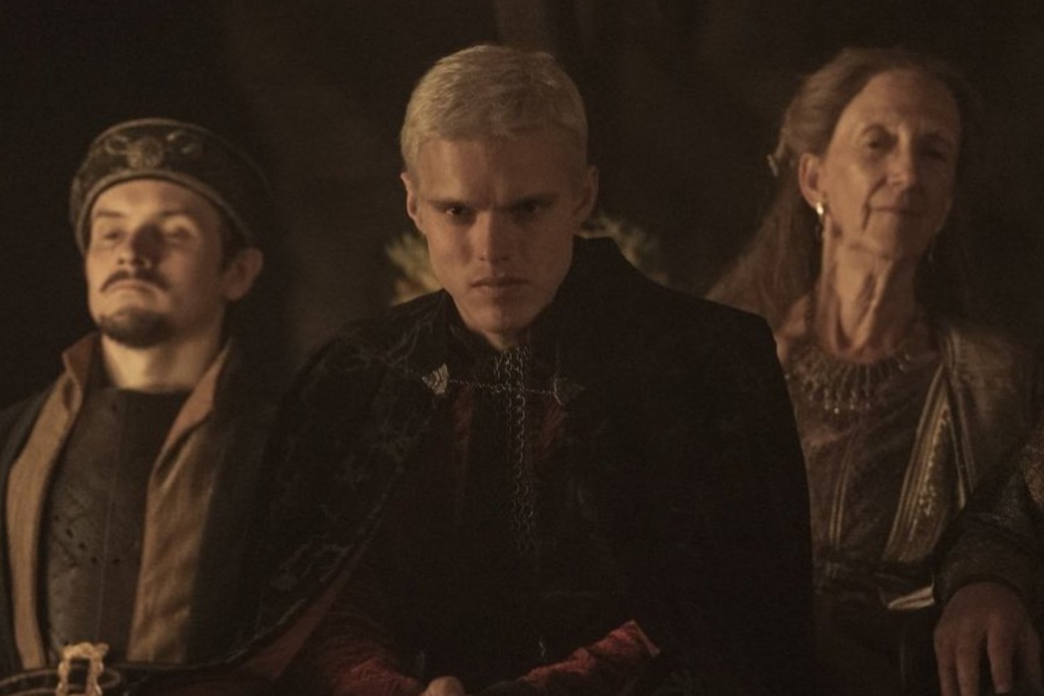 Un regreso a Poniente que rompe con la iconografía clásica de los Targaryen