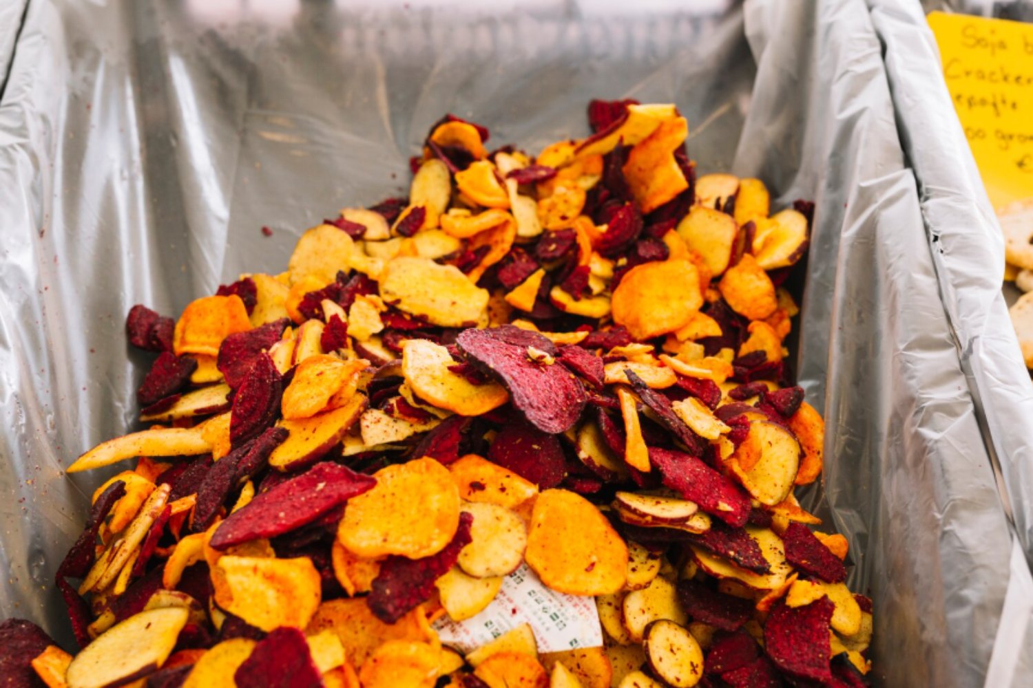 Chips sin aceite y con más sabor: así funciona el nuevo secado al vacío que promete revolucionar los snacks