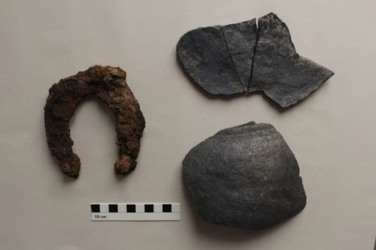 Otro misterio en Europa al que le cuesta encontrarle una explicación. Un túnel medieval excavado dentro de una tumba neolítica reabre uno de los mayores enigmas arqueológicos europeos