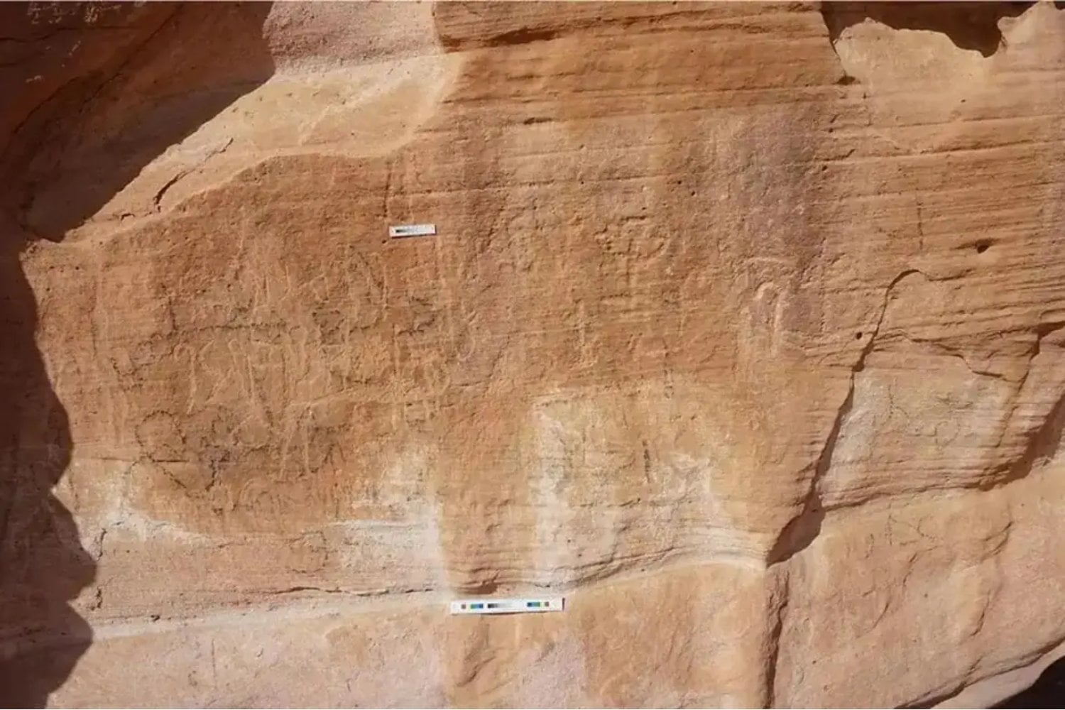 La primera expansión de Egipto no empezó en el Nilo. Un grabado en el Sinaí muestra cómo el poder se impuso con violencia desde el origen