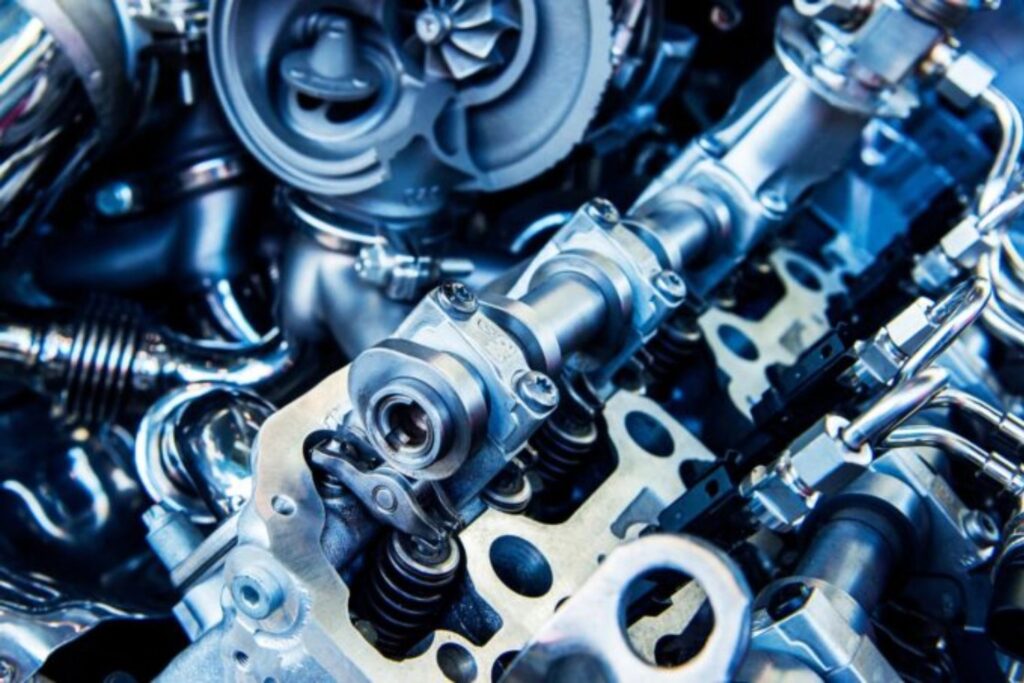 Un motor europeo combina hidrógeno e inyección de agua para rozar los 400 CV con solo 2 litros. Por qué este experimento reabre el debate sobre la combustión