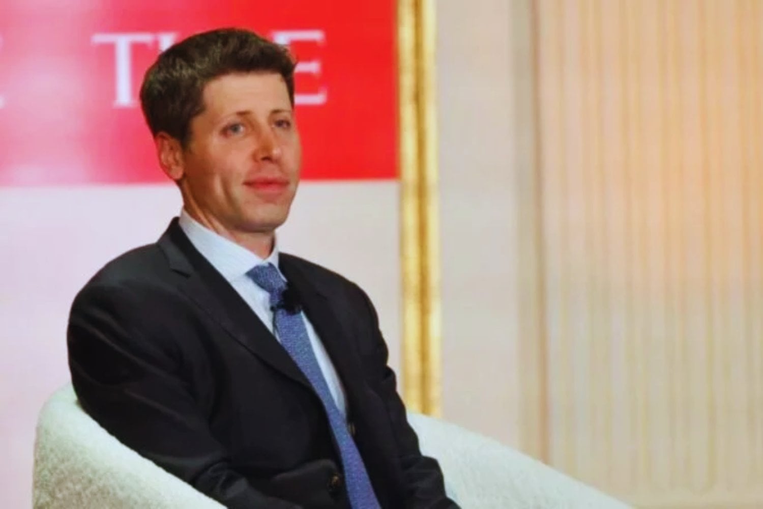 Sam Altman dice que entrenar una IA no es tan ineficiente como parece. Lo ineficiente, según él, es “entrenar” a un humano durante 20 años