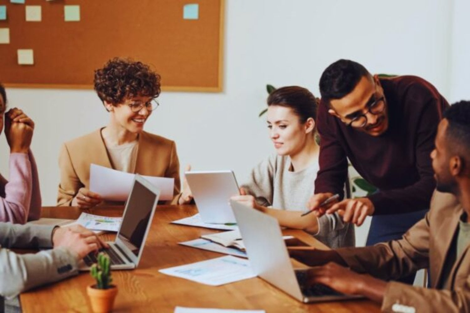 La Generación Z ha hecho los números con su vida laboral. Y la psicología empieza a respaldar su apuesta por la semana de cuatro días