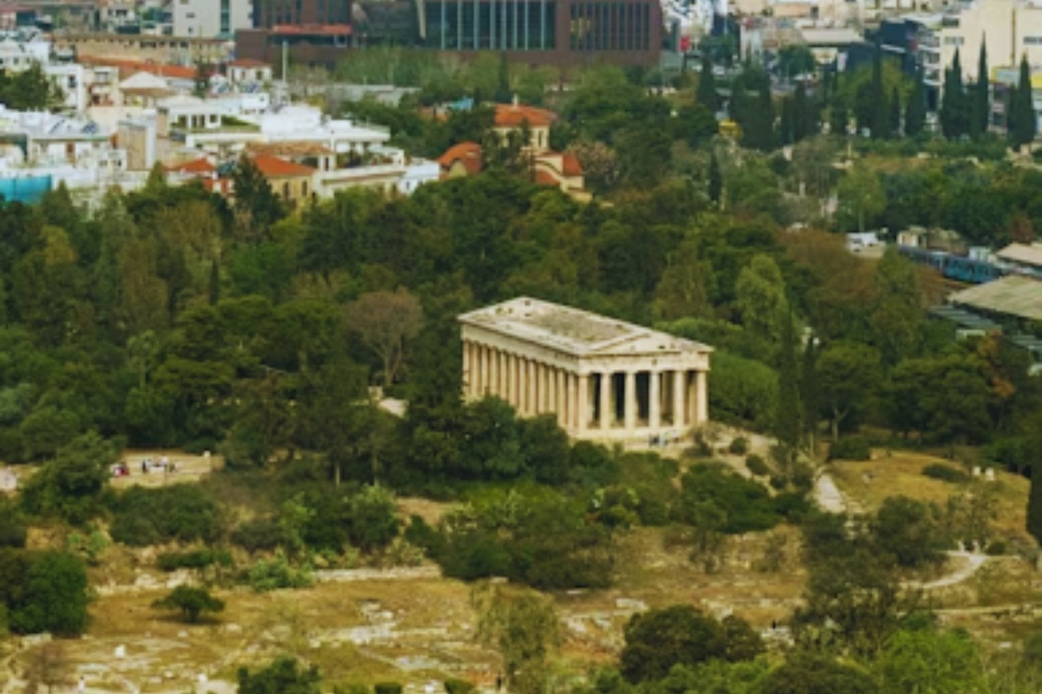 ¿Y si los templos griegos nacieron de barcos volcados? Una teoría radical propone que la arquitectura clásica es, en realidad, arquitectura naval petrificada