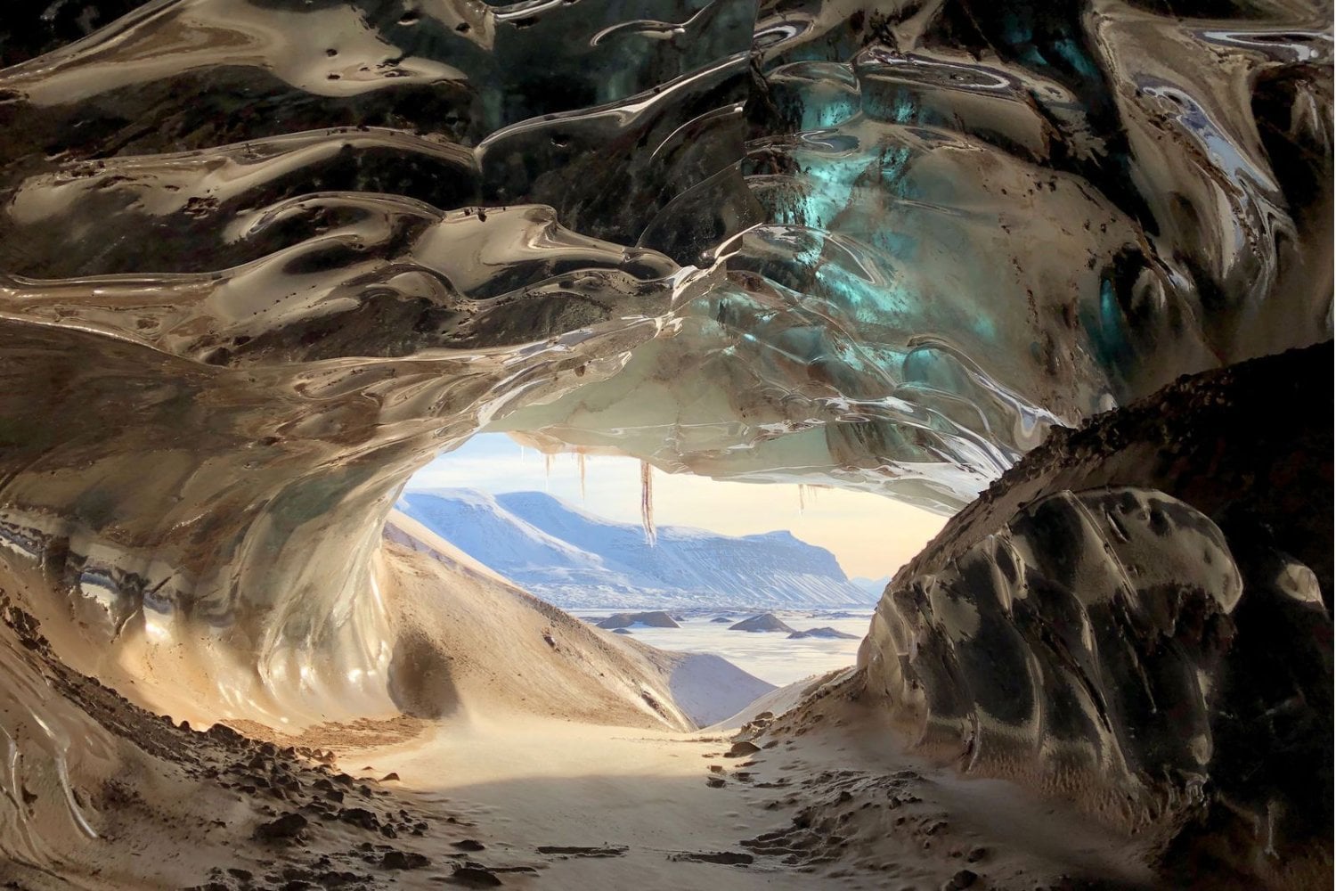 Un glaciar noruego se derrite y deja a la vista un objeto “imposible” de época romana. Por qué una sandalia de hace 1.700 años reescribe la historia de estas rutas