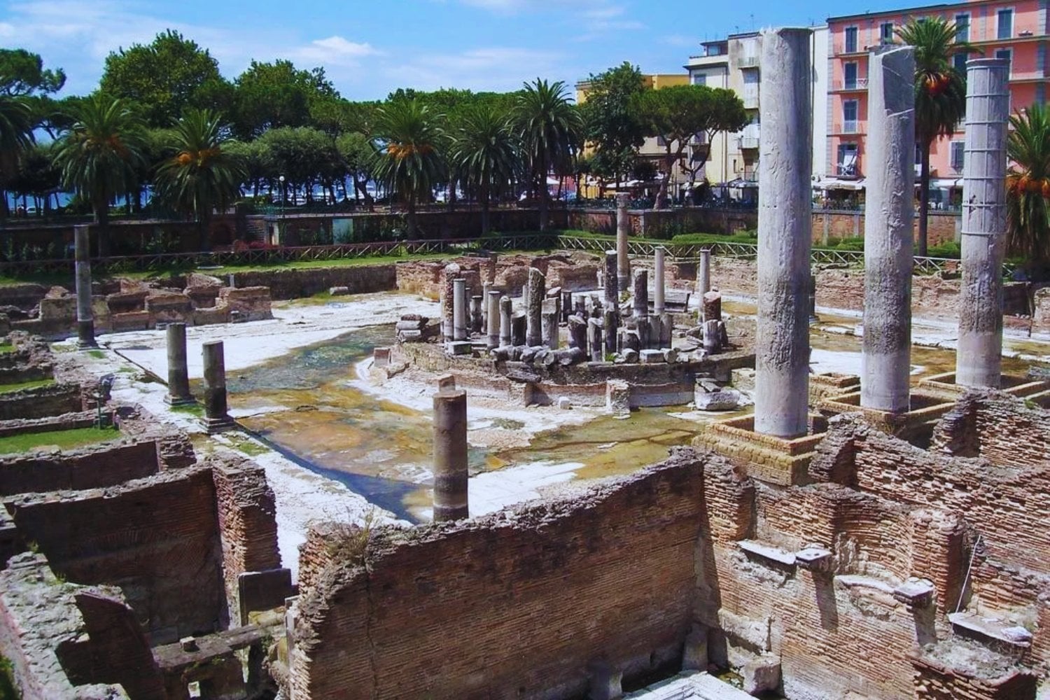 Durante años creímos que los macella romanos eran mercados de lujo. En realidad eran una herramienta para vigilar precios, moneda y comercio