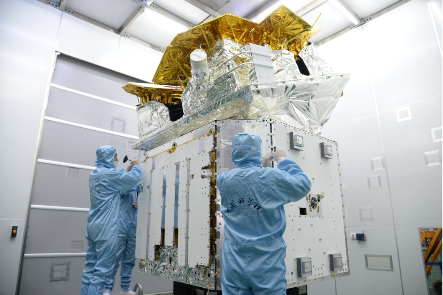 El Einstein Probe captó una explosión que no encaja con nada conocido. Por qué podría ser la primera vez que vemos a un agujero negro intermedio devorar una enana blanca