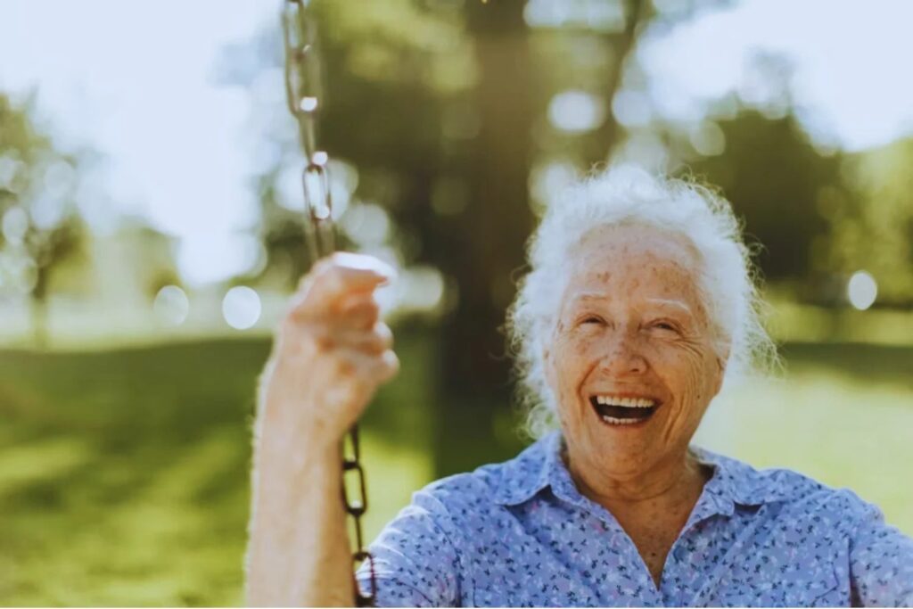 La longevidad no depende solo del estilo de vida. Un nuevo análisis sugiere que los genes pesan mucho más de lo que creíamos