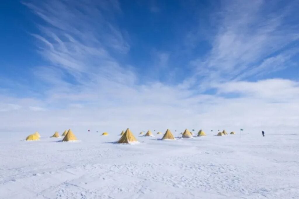 La Antártida occidental guarda bajo el hielo la memoria de un mundo más cálido. El núcleo que podría cambiar nuestras proyecciones sobre el nivel del mar