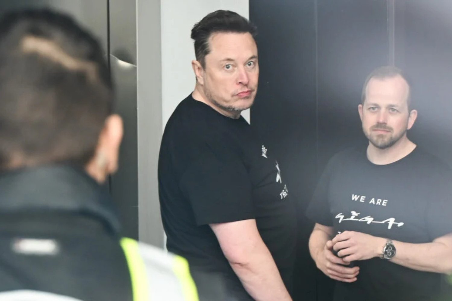 Elon Musk Y Andre Thierig