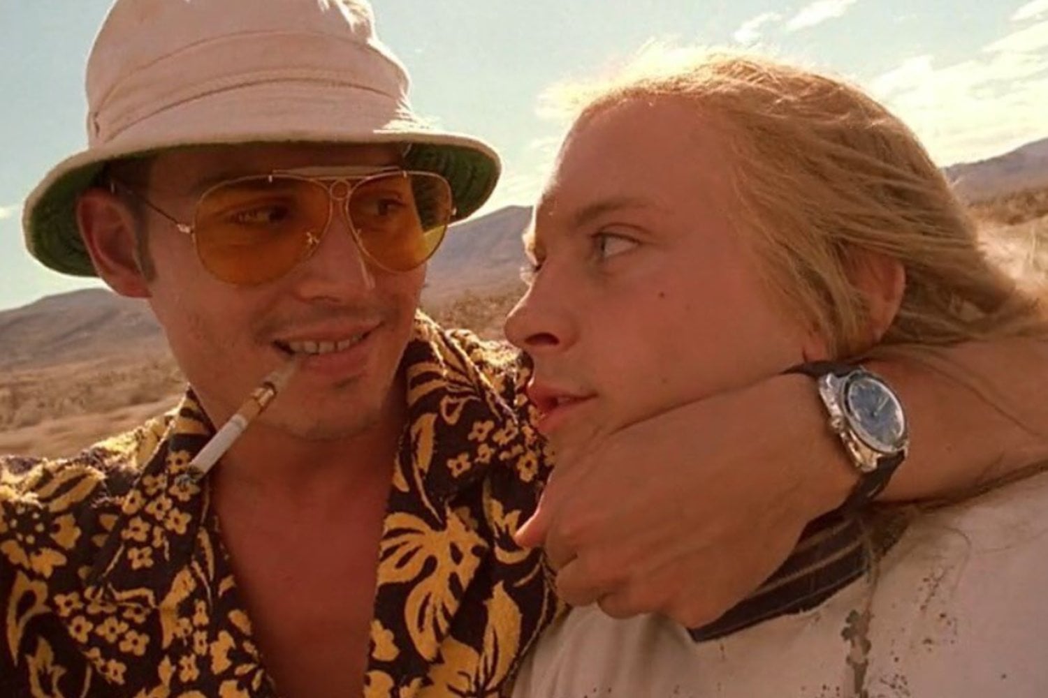Hollywood rara vez apuesta por el caos. En una industria cada vez más obsesionada con fórmulas seguras y franquicias previsibles, cuesta imaginar que una película como Fear and Loathing in Las Vegas haya sido producida por un gran estudio. Y, sin embargo, ocurrió.