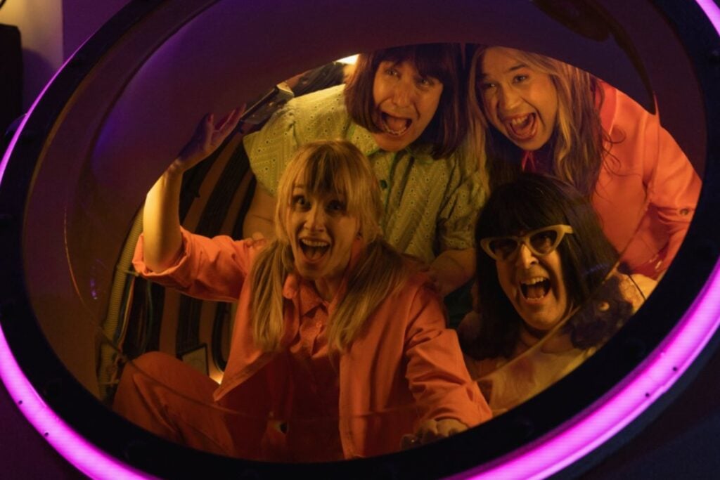 Surrealismo, escatología y humor cartoon: Los Chanantes regresan con Rafaela y su loco mundo)