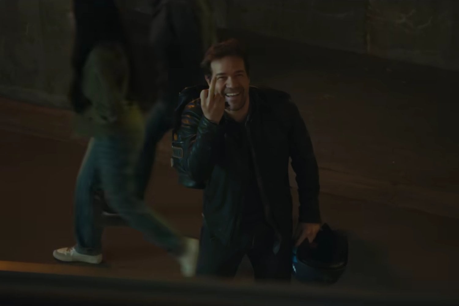 Humor negro, fantasía y redención: Juan Dávila protagoniza Castigo divino