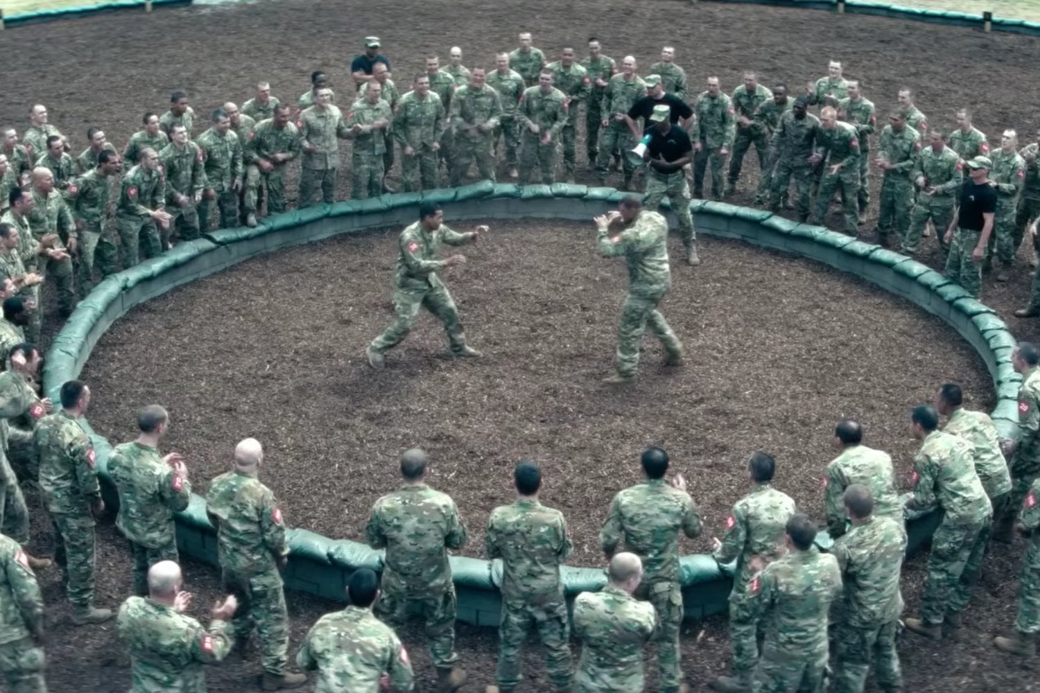 Netflix apuesta fuerte por su nuevo héroe de acción: una guerra que no se parece a ninguna otra)