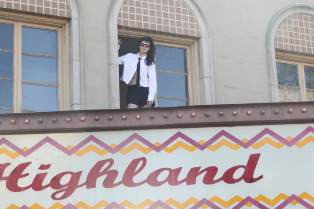 Kristen Stewart rescata un cine centenario de Los Ángeles para convertirlo en un refugio cultural anticomercial