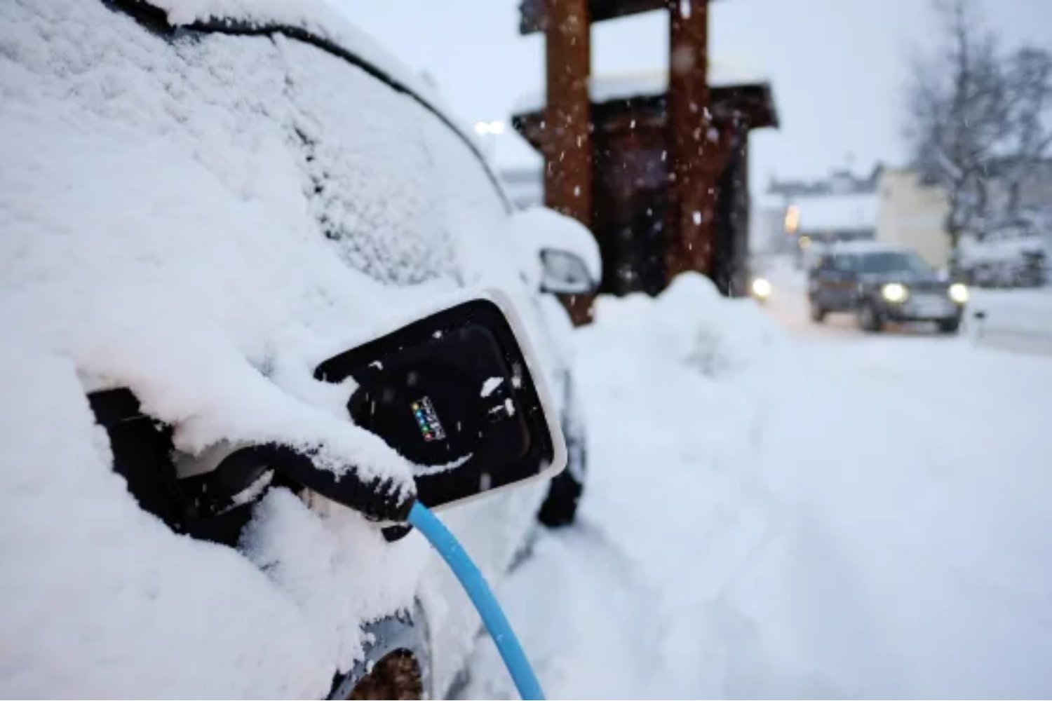 China rompe uno de los grandes límites de las baterías de litio. Logra más de 700 Wh/kg y funcionamiento estable a −50 °C. Y eso podría cambiar cómo electrificamos el planeta