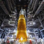 Durante casi una hora no podrán hablar con la Tierra mientras desaparecen detrás de la Luna. Así será Artemis II, la misión de la NASA que llevará humanos más lejos que nunca en medio siglo