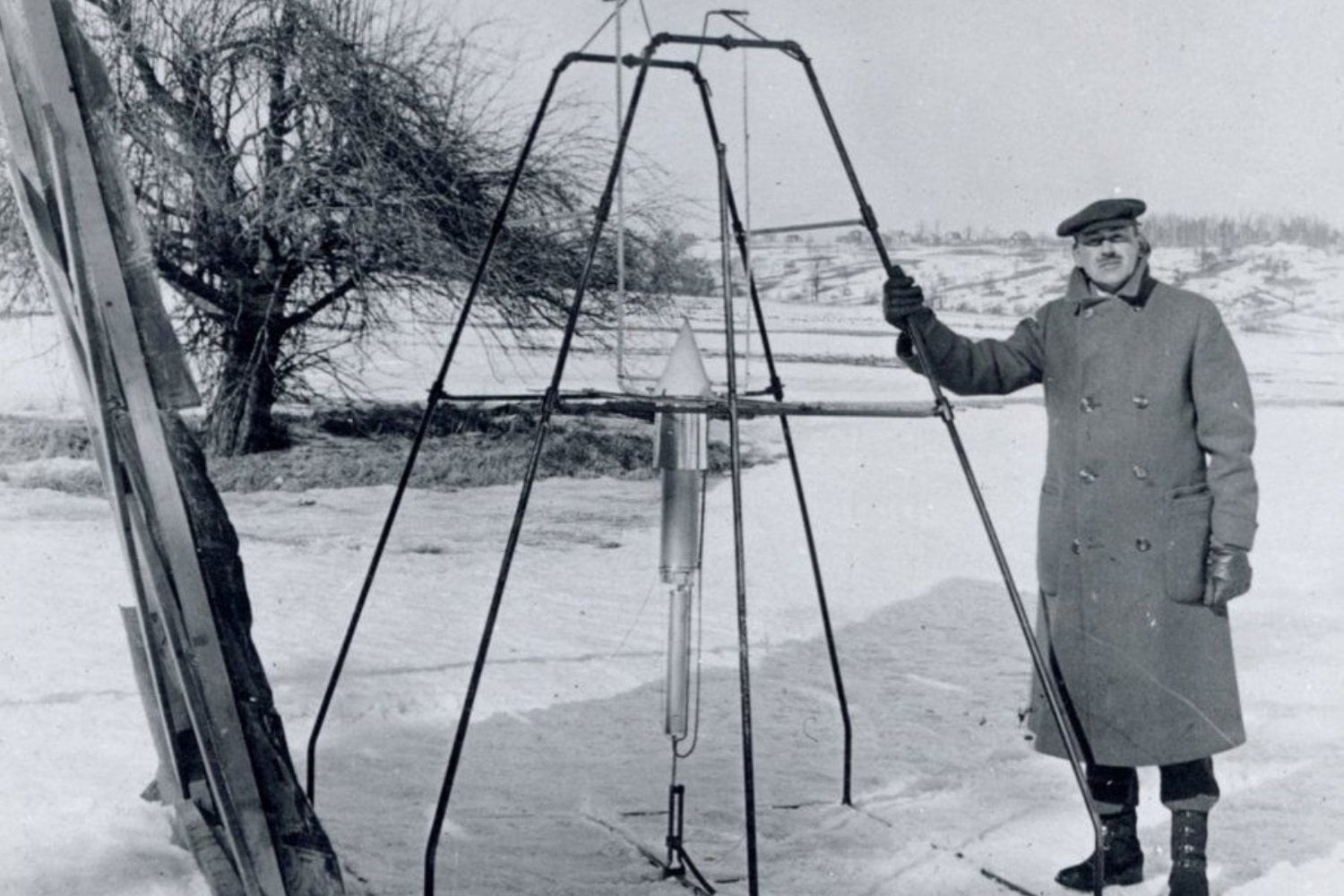 Hace 100 años se burlaban de un profesor que quería llegar al espacio. Hoy casi todos los cohetes modernos siguen dependiendo de aquella “idea imposible”