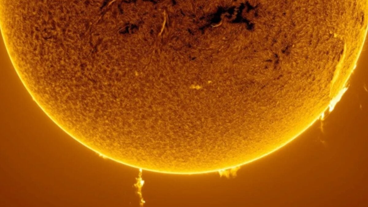 El Sol no siempre vivió en el lugar tranquilo donde está hoy. Un estudio revela que escapó del centro de la Vía Láctea junto a miles de estrellas hace miles de millones de años