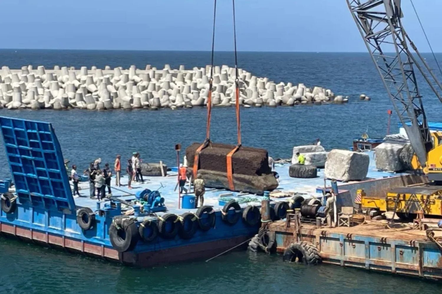 Han sacado del fondo del mar bloques de hasta 80 toneladas del Faro de Alejandría tras más de 1.600 años. No es solo un rescate arqueológico, es la oportunidad de reconstruir una de las mayores obras de la Antigüedad