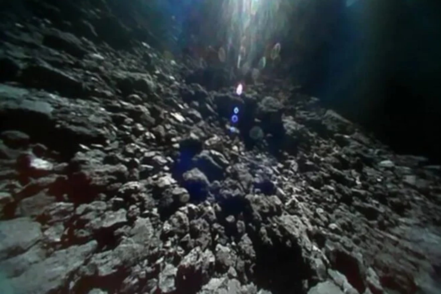 Las muestras del asteroide Ryugu esconden una pista inesperada sobre el nacimiento del sistema solar. Su magnetismo conserva un registro de hace más de 4.500 millones de años