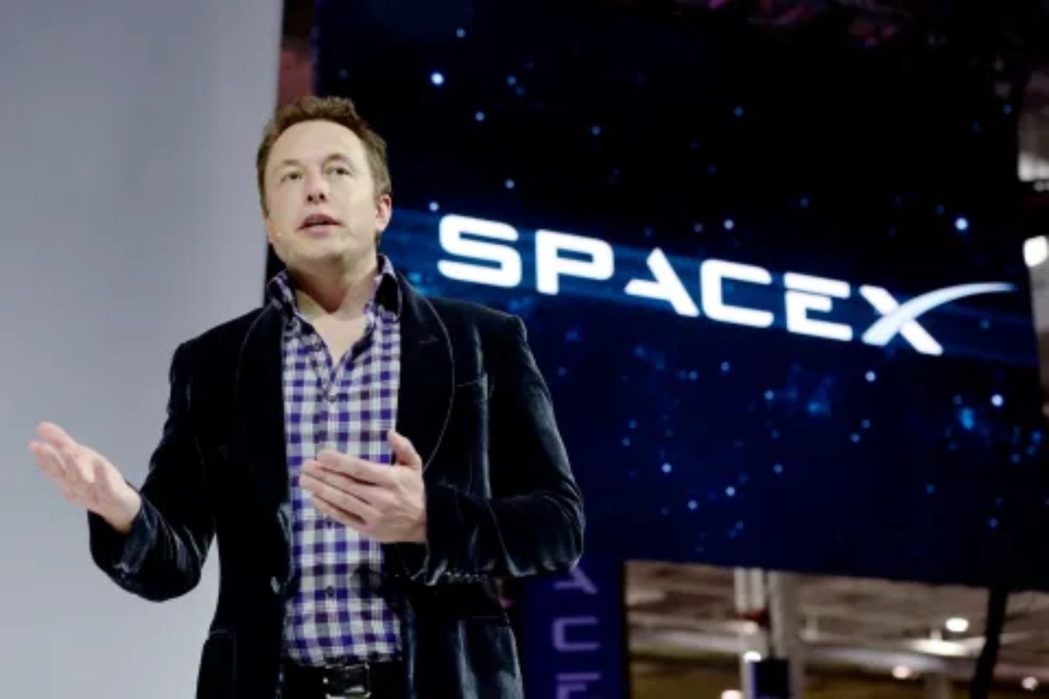 SpaceX no quiere salir a bolsa como una simple empresa espacial, sino como la gran infraestructura estratégica del futuro. Y por eso que Elon Musk lo intente justo ahora podría ser la jugada financiera más ambiciosa de toda su carrera