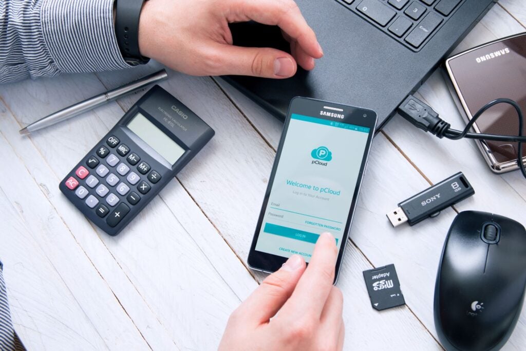 Cómo migrar el almacenamiento familiar de Google One, iCloud o Dropbox a pCloud: guía práctica con la oferta de Pascua 2026