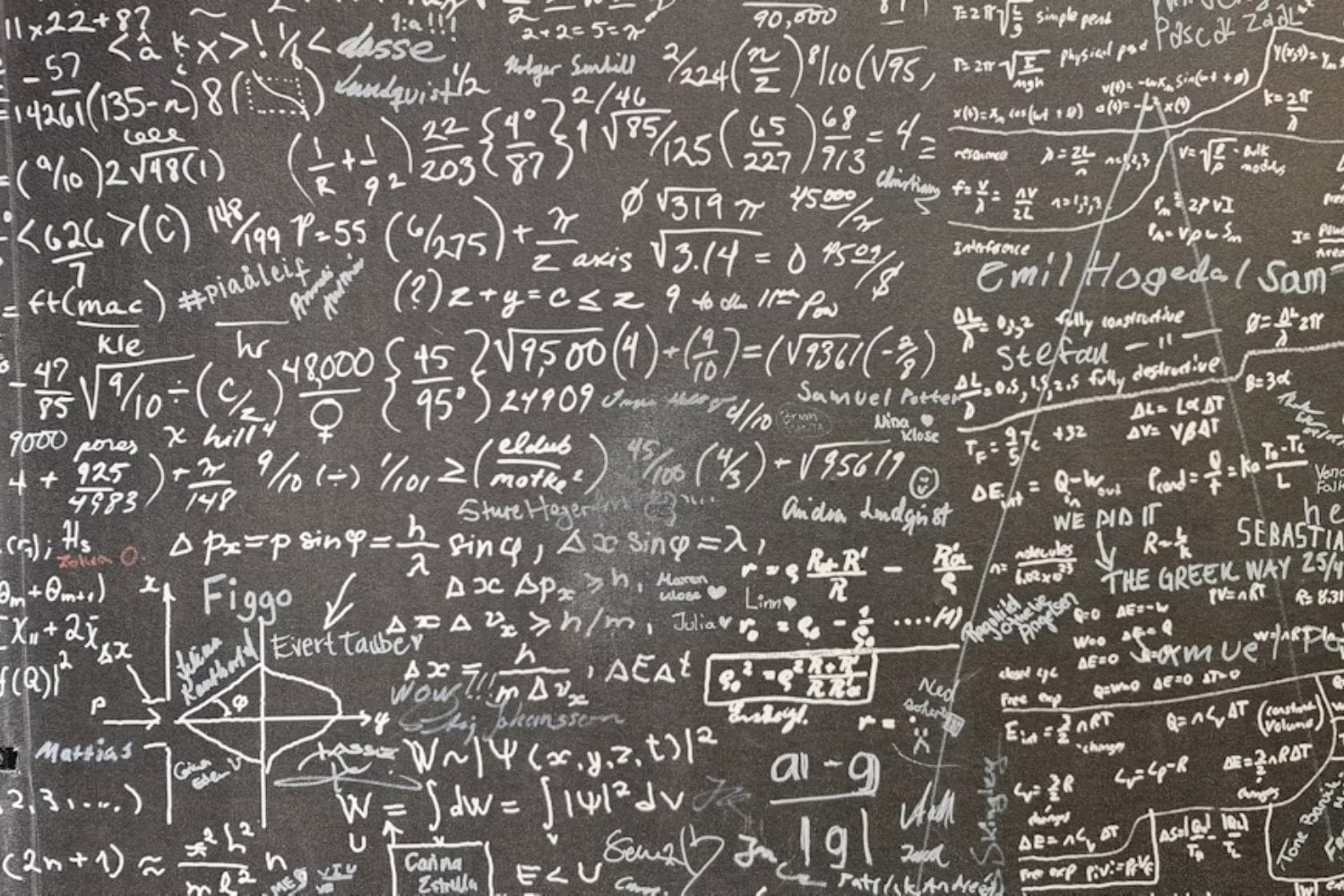 Un examen con 2.500 preguntas diseñado por científicos de todo el mundo acaba de medir a las IAs más potentes. El resultado muestra lo cerca que estamos —y lo lejos que seguimos— de la inteligencia artificial general