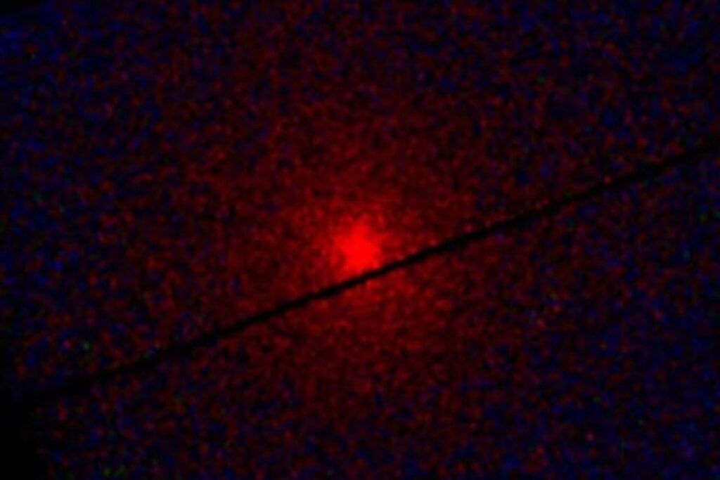 Un cometa que viene de otro sistema estelar atraviesa el sistema solar a una velocidad imposible de alcanzar. Algunos científicos creen que todavía podríamos interceptarlo