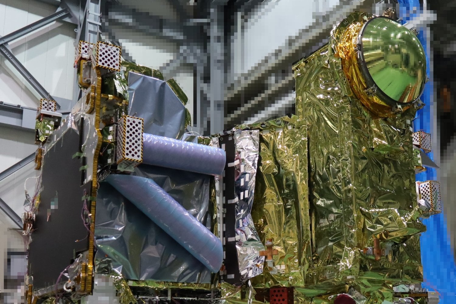 Japón prepara una misión para aterrizar en Phobos y traer muestras a la Tierra. Esos pequeños granos podrían contener fragmentos del Marte primitivo y ayudar a resolver el origen de sus misteriosas lunas