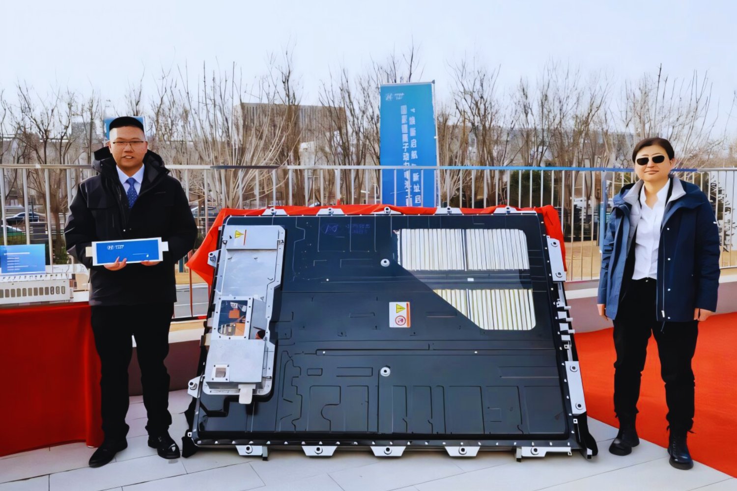 China rompe uno de los grandes límites de las baterías de litio. Logra más de 700 Wh/kg y funcionamiento estable a −50 °C. Y eso podría cambiar cómo electrificamos el planeta