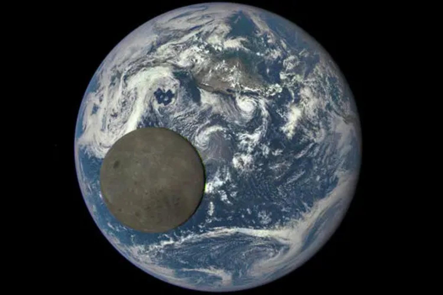 Durante casi una hora no podrán hablar con la Tierra mientras desaparecen detrás de la Luna. Así será Artemis II, la misión de la NASA que llevará humanos más lejos que nunca en medio siglo