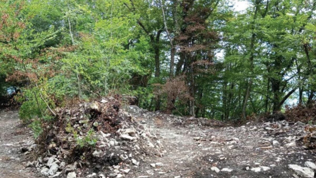 Descubren un pueblo oculto durante siglos bajo tierra en Turquía. Todo salió a la luz después de hallar casi intacto un reloj romano de 2.000 años en mitad de una aldea