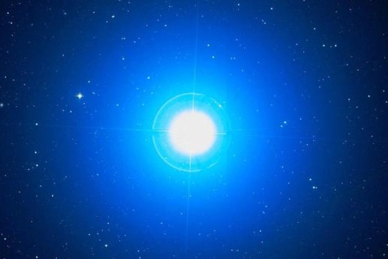 Un telescopio espacial privado acaba de mirar su primera estrella a 104 años luz. Es pequeño, cabe en una maleta y podría cambiar la forma en que se hace astronomía desde el espacio