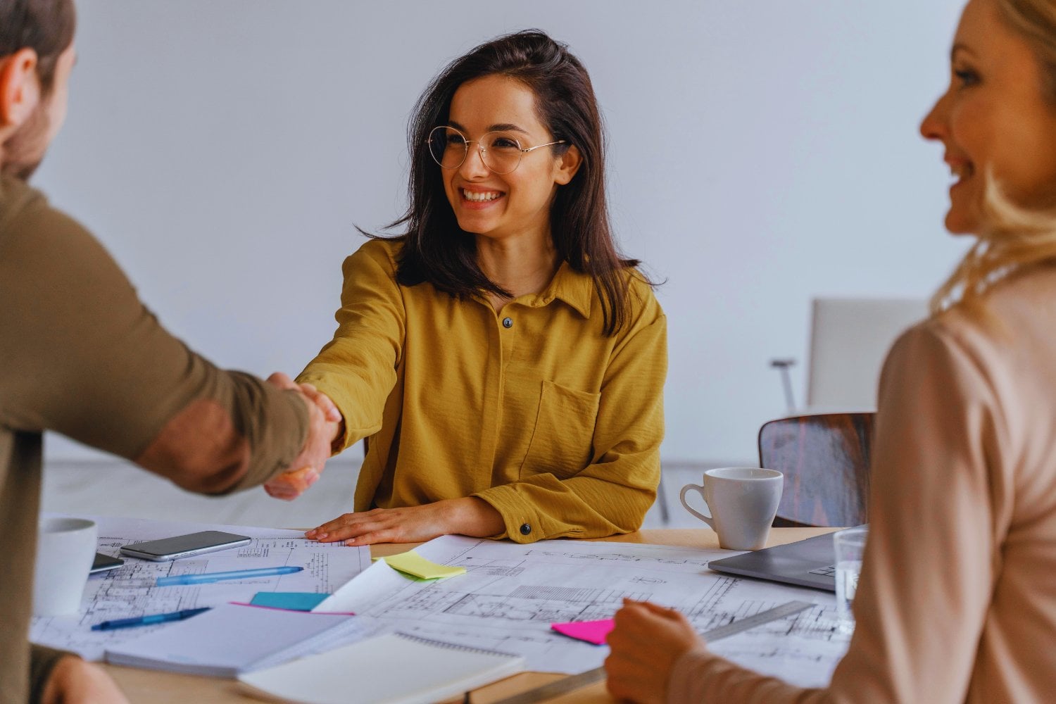 Noruega ya trabajaba menos que casi todos. Ahora quiere trabajar todavía menos sin perder productividad. La generación Z está empujando un cambio que incomoda incluso al país más eficiente de Europa